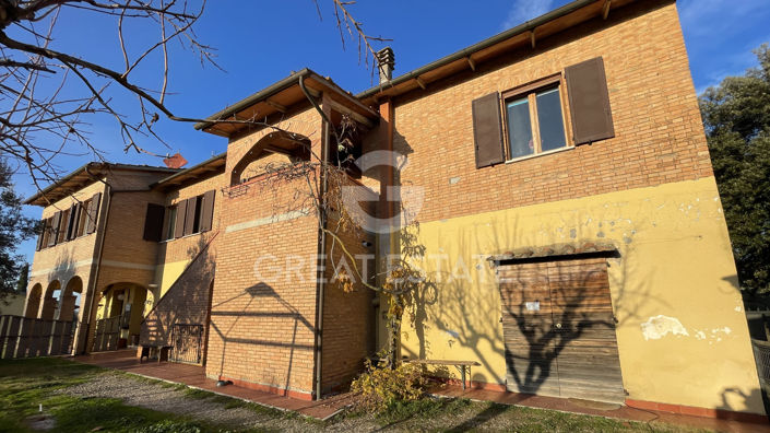 Image No.13-10 Bed Country House for sale