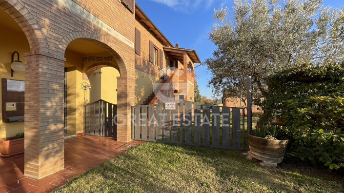 Image No.14-10 Bed Country House for sale