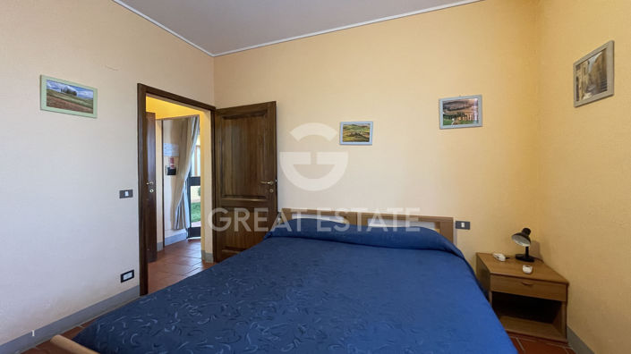 Image No.7-10 Bed Country House for sale