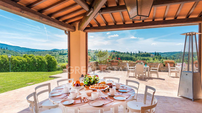 Image No.10-5 Bed Country House for sale