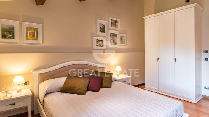 Image No.31-5 Bed Country House for sale