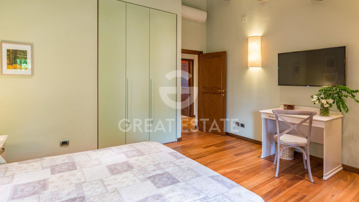 Image No.39-5 Bed Country House for sale