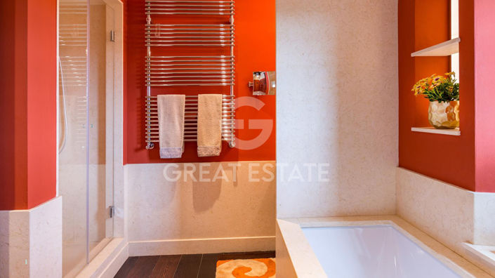 Image No.43-5 Bed Country House for sale