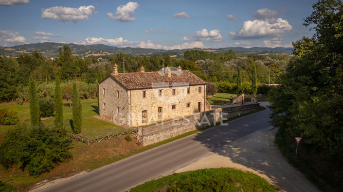 Image No.12-Maison de campagne de 5 chambres à vendre à Umbertide