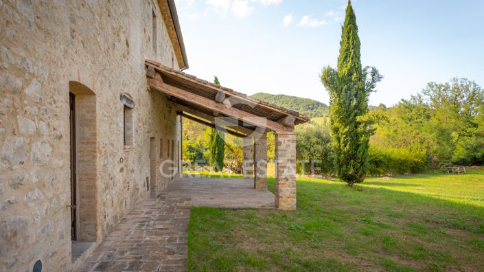 Image No.16-Maison de campagne de 5 chambres à vendre à Umbertide