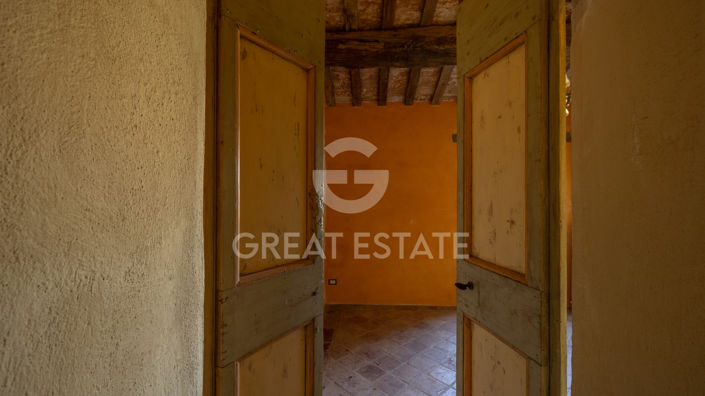 Image No.58-Maison de campagne de 5 chambres à vendre à Umbertide