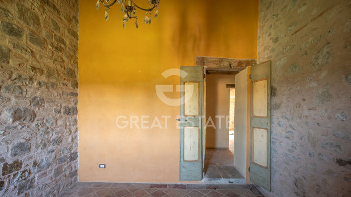 Image No.59-Maison de campagne de 5 chambres à vendre à Umbertide