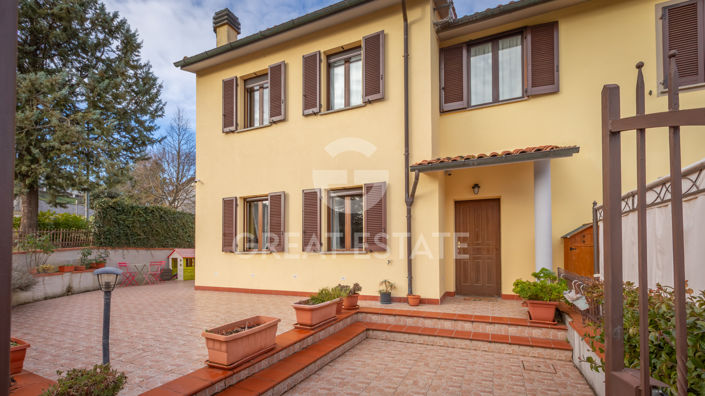 Image No.9-3 Bed Villa for sale