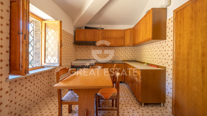 Image No.20-3 Bed Country House for sale