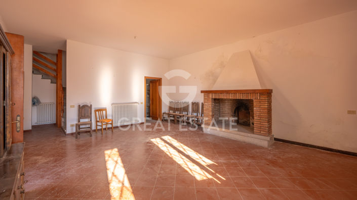 Image No.29-3 Bed Country House for sale