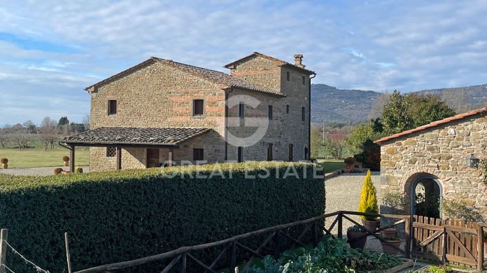 Image No.12-4 Bed Country House for sale