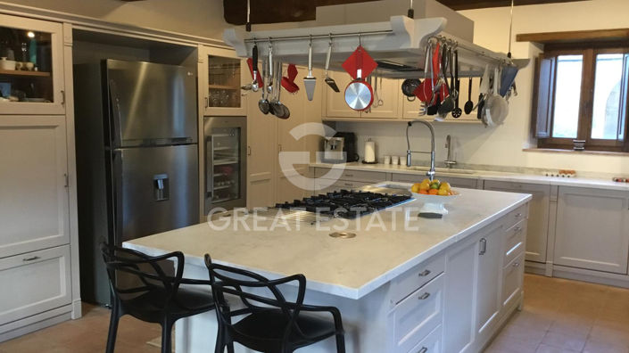 Image No.15-4 Bed Country House for sale