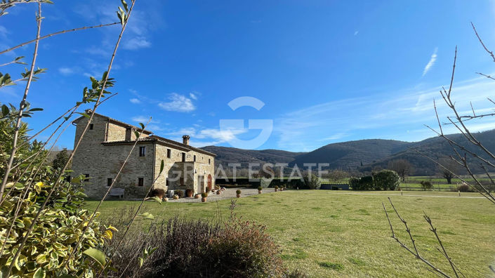 Image No.16-4 Bed Country House for sale