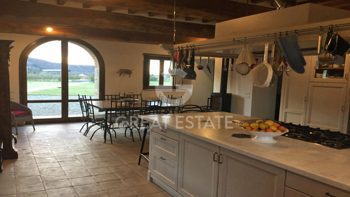 Image No.22-4 Bed Country House for sale