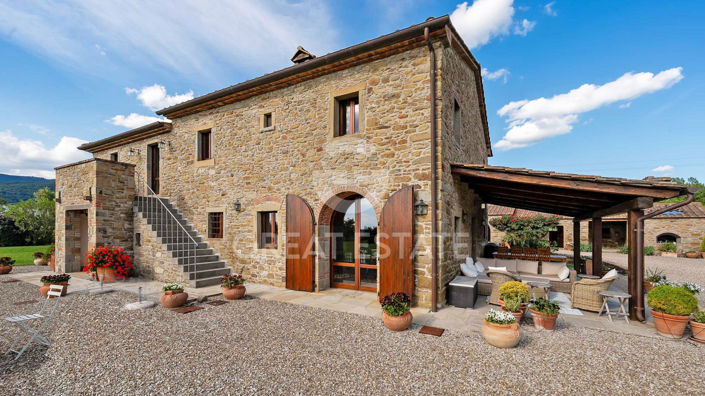 Image No.9-4 Bed Country House for sale