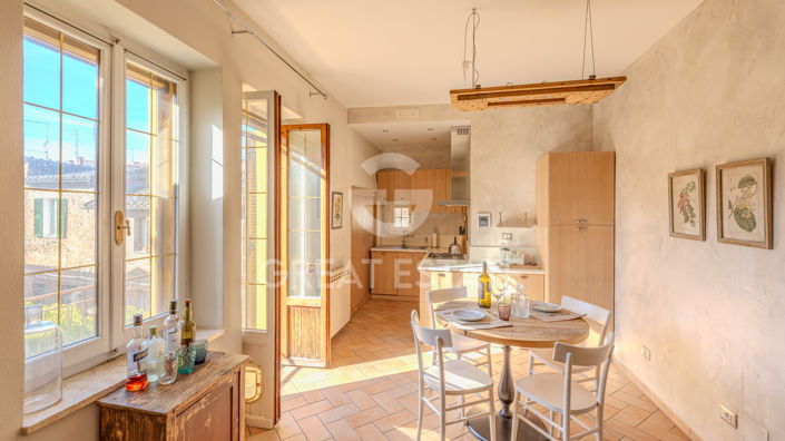 Image No.6-2 Bed Property for sale