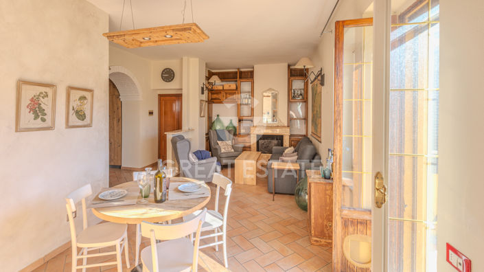 Image No.7-2 Bed Property for sale