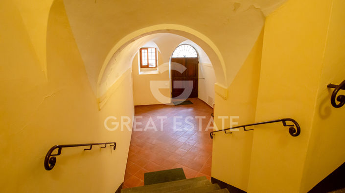 Image No.16-2 Bed Property for sale