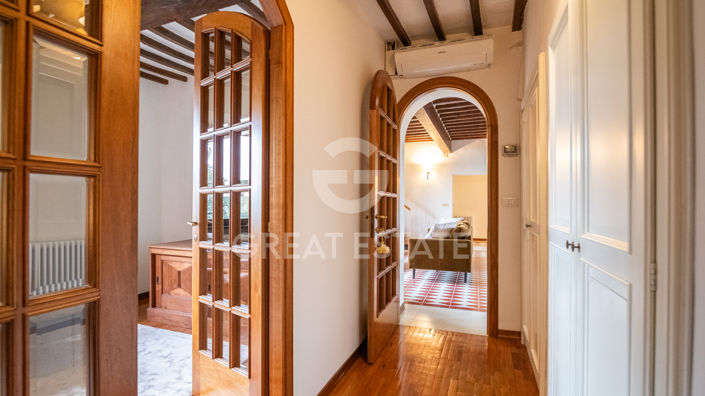 Image No.9-2 Bed Property for sale