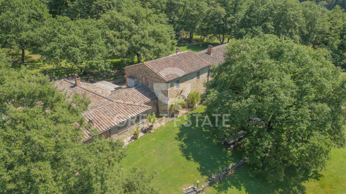 Image No.18-8 Bed Country House for sale