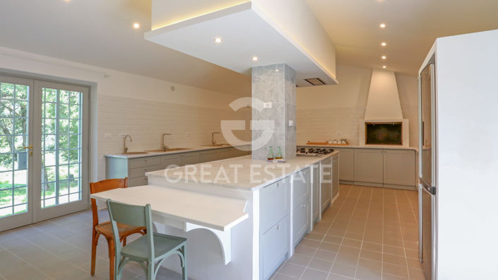 Image No.31-8 Bed Country House for sale