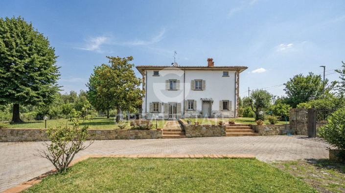 Image No.14-5 Bed Country House for sale