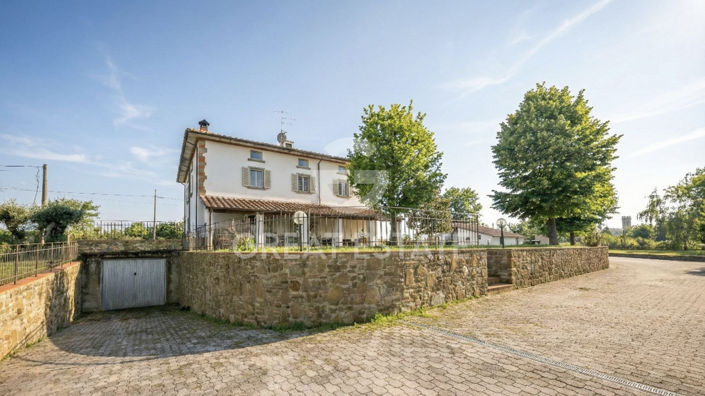 Image No.15-5 Bed Country House for sale