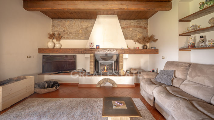 Image No.23-5 Bed Country House for sale