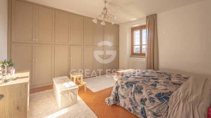 Image No.26-5 Bed Country House for sale