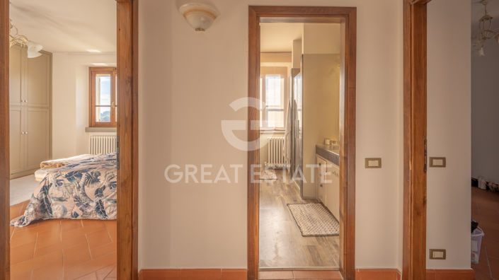 Image No.28-5 Bed Country House for sale