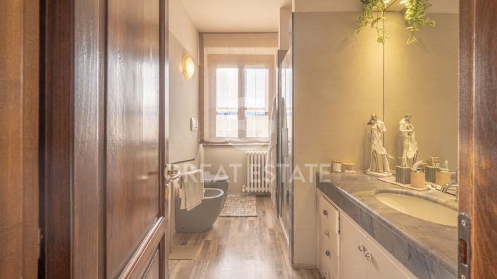 Image No.29-5 Bed Country House for sale