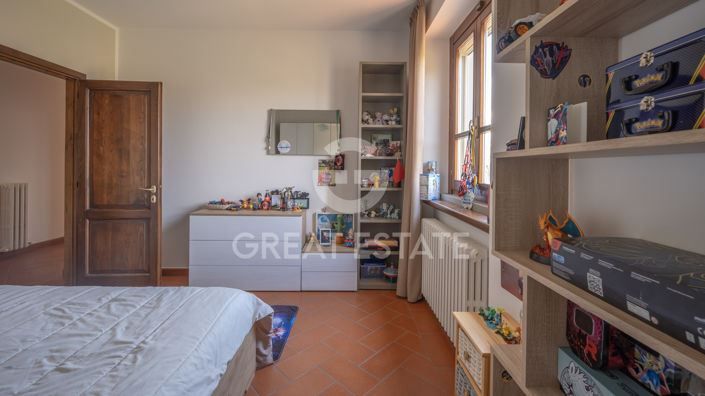 Image No.30-5 Bed Country House for sale