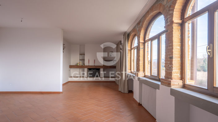 Image No.38-5 Bed Country House for sale