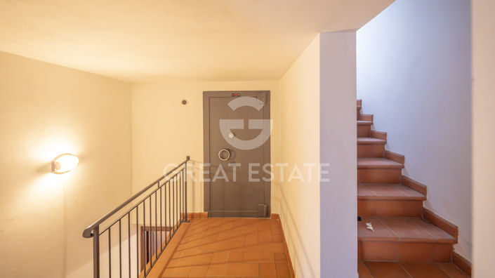 Image No.39-5 Bed Country House for sale