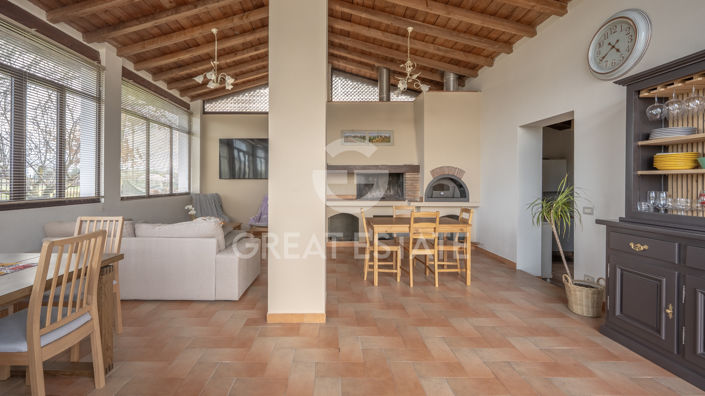 Image No.47-5 Bed Country House for sale