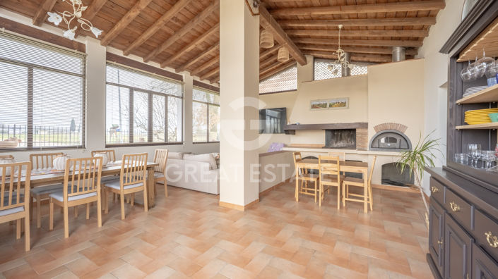 Image No.48-5 Bed Country House for sale