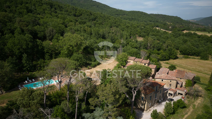 Image No.17-Maison de campagne de 30 chambres à vendre à Cortona