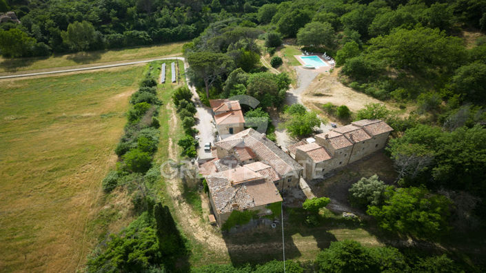 Image No.19-Maison de campagne de 30 chambres à vendre à Cortona