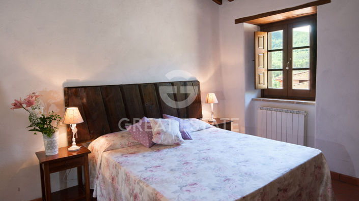 Image No.28-Maison de campagne de 30 chambres à vendre à Cortona