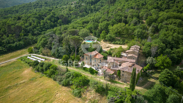 Image No.3-Maison de campagne de 30 chambres à vendre à Cortona