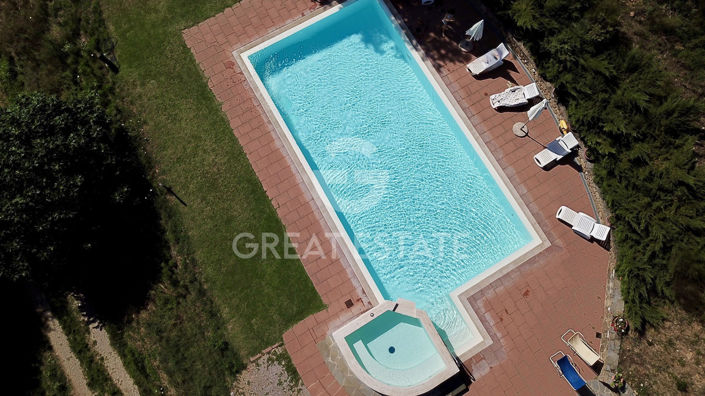 Image No.34-Maison de campagne de 30 chambres à vendre à Cortona