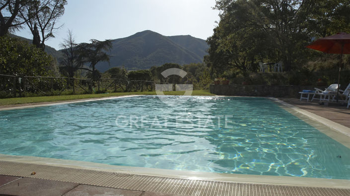 Image No.36-Maison de campagne de 30 chambres à vendre à Cortona