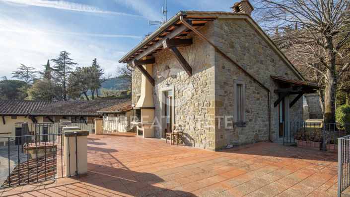 Image No.13-Maison de campagne de 7 chambres à vendre à Cortona