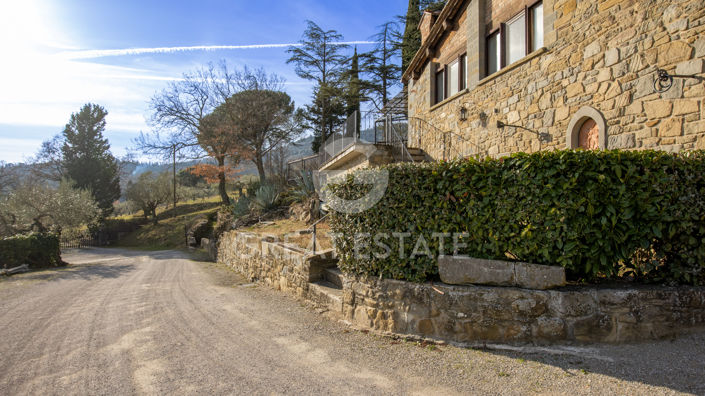 Image No.16-Maison de campagne de 7 chambres à vendre à Cortona