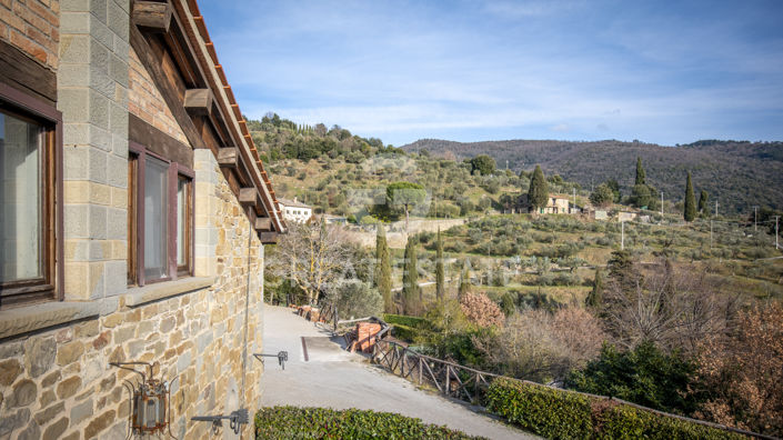 Image No.20-Maison de campagne de 7 chambres à vendre à Cortona