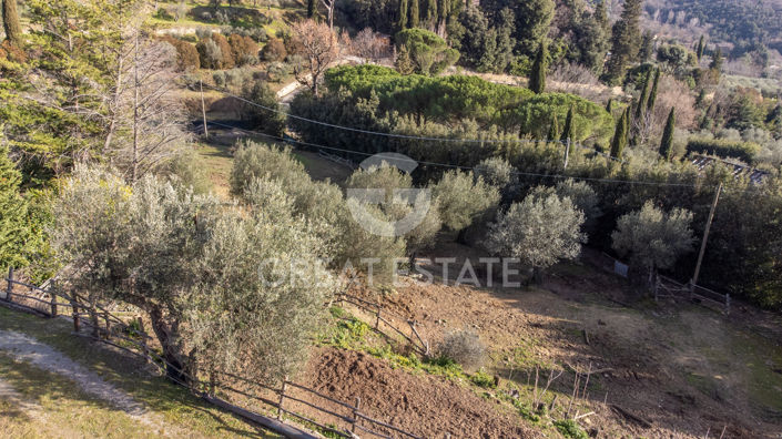 Image No.30-Maison de campagne de 7 chambres à vendre à Cortona