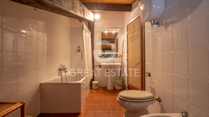 Image No.43-Maison de campagne de 7 chambres à vendre à Cortona