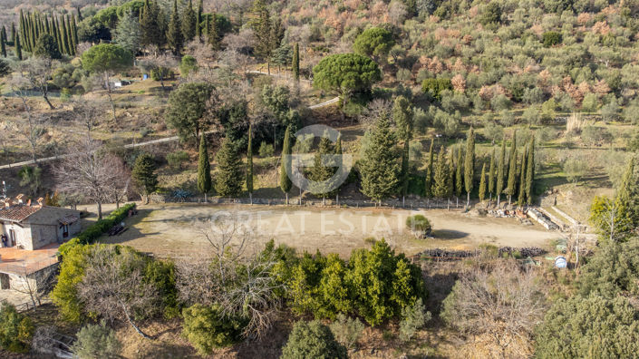 Image No.8-Maison de campagne de 7 chambres à vendre à Cortona