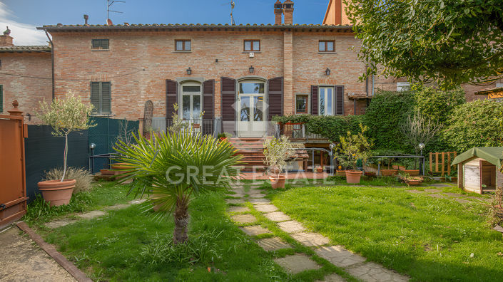 Image No.3-Propriété de 5 chambres à vendre à Castiglione del Lago