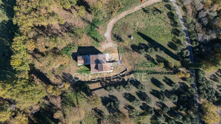 Image No.23-Maison de campagne de 4 chambres à vendre à Lucignano